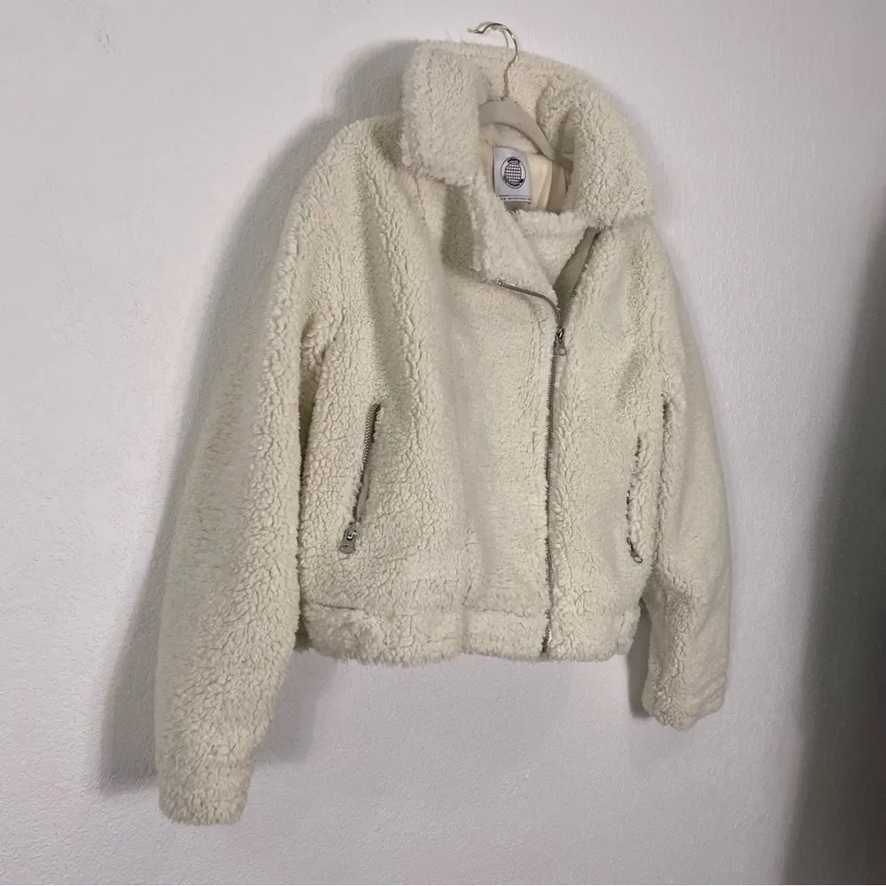 Urban Outfitters White Fleece Fuzzy Asymmetrical Zip‎ Up Moto Jacket